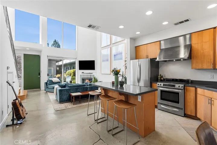 637 E 4th B, Long Beach, California 90802
