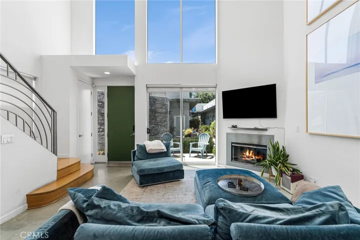 637 E 4th B, Long Beach, California 90802