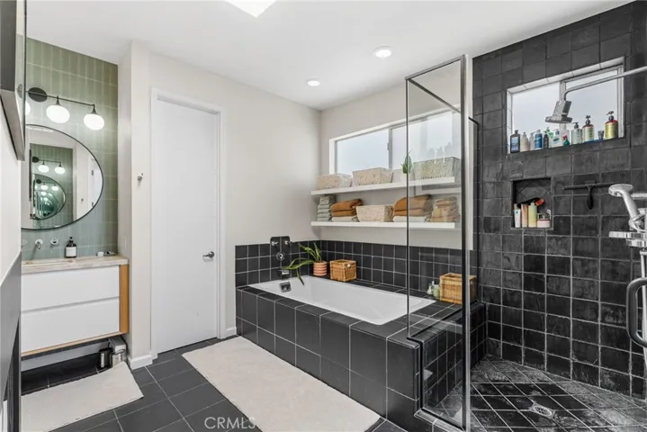 637 E 4th B, Long Beach, California 90802