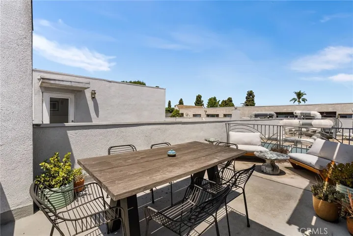 637 E 4th B, Long Beach, California 90802