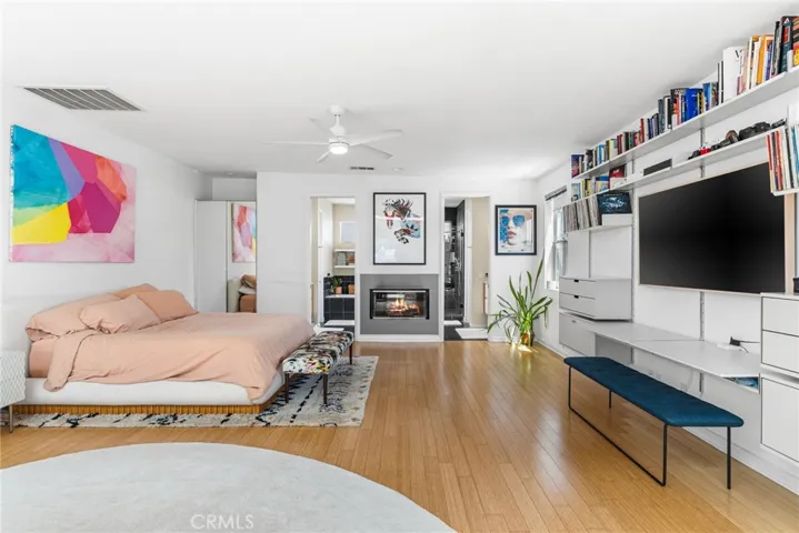 637 E 4th B, Long Beach, California 90802