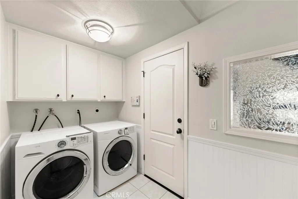 Laundry downstairs