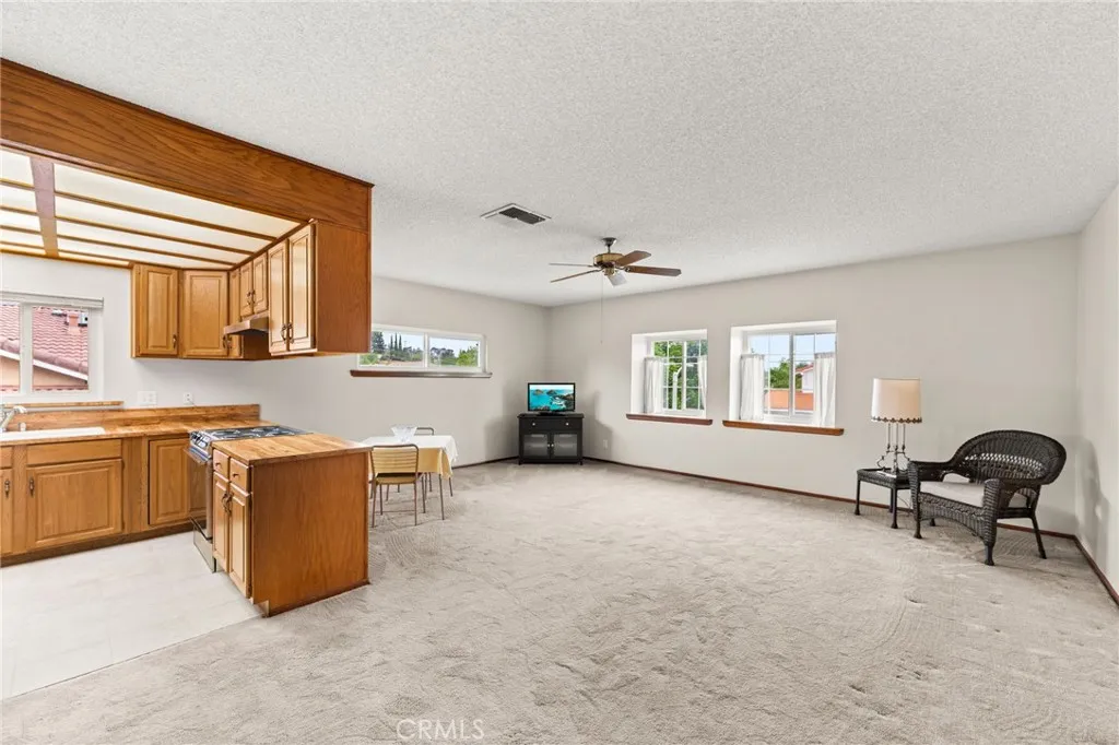 Upstairs secondary suite/ADU