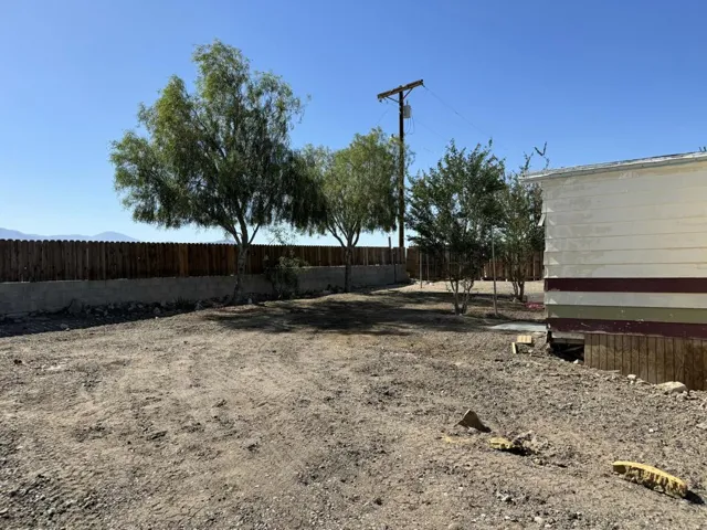 Spacious Yard