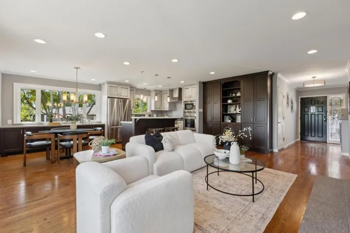 1085 Sunset Drive, San Carlos, California 94070