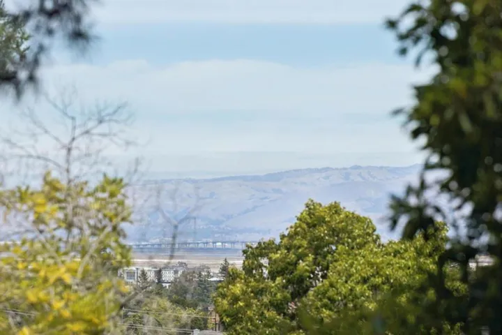 1085 Sunset Drive, San Carlos, California 94070