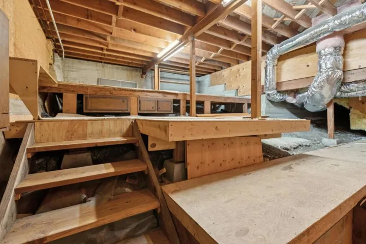 1085 Sunset Drive, San Carlos, California 94070