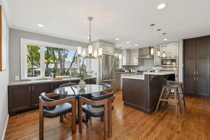 1085 Sunset Drive, San Carlos, California 94070