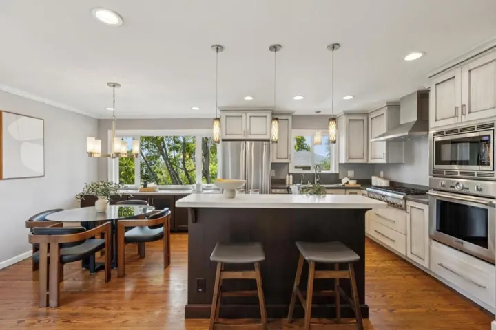 1085 Sunset Drive, San Carlos, California 94070