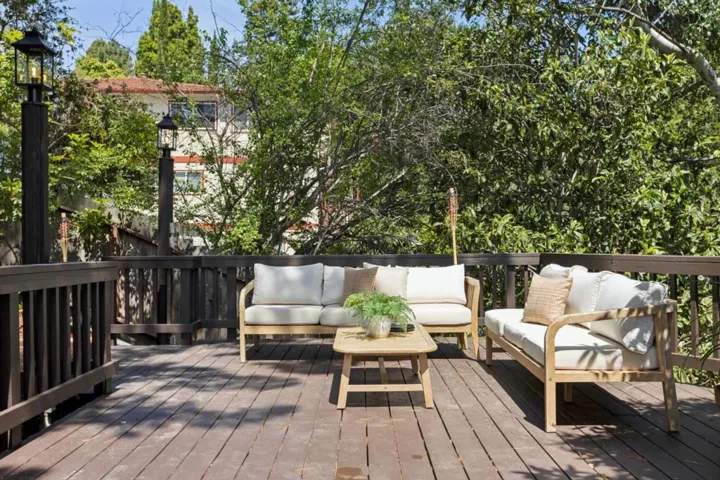 1085 Sunset Drive, San Carlos, California 94070