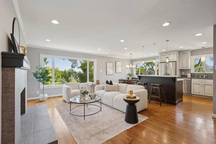 1085 Sunset Drive, San Carlos, California 94070