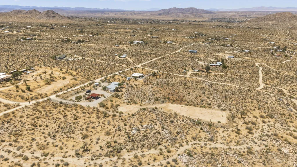 8669 Via Via Rocosa Road, Joshua Tree