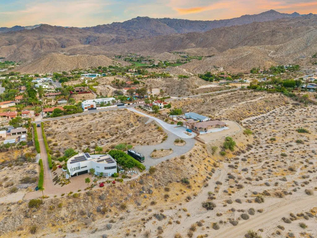 11-web-or-mls-DJI_20260608193839_0923_D