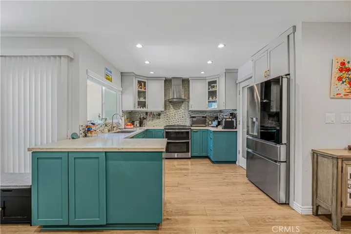 22170 James Alan Circle 1, Chatsworth, California 91311 — photo 4