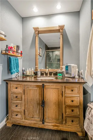 MASTER BATHROOM VANITY