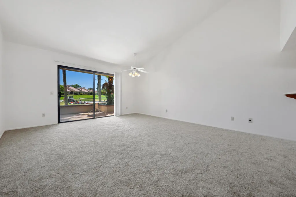 ResorterBlvd41726#4