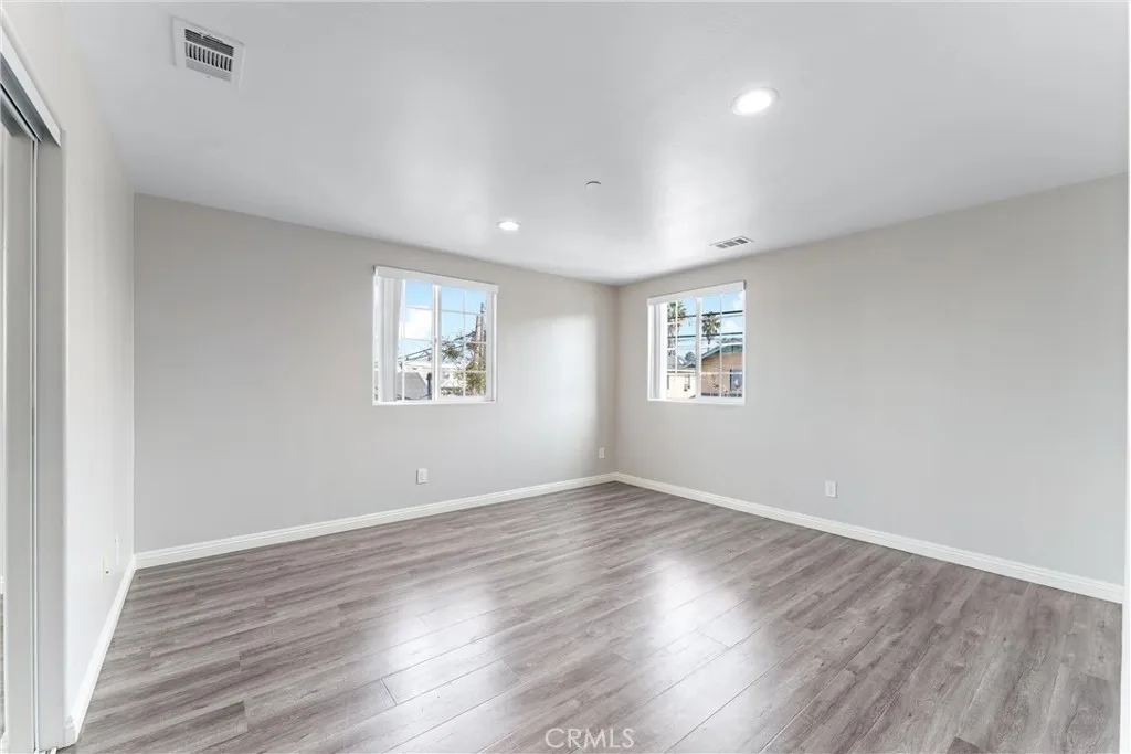 435-cerritos-ave-long-beach-ca-bedroom-3.jpg