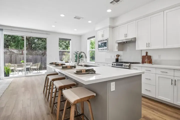 969 Prospect Avenue, Santa Rosa, California 95409