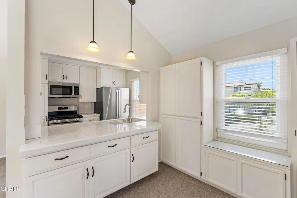kitchen cont