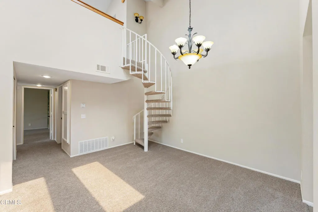 dining area to loft