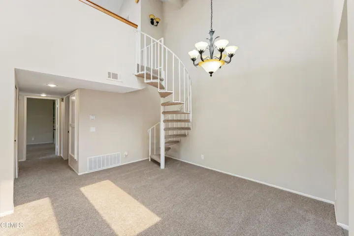 dining area to loft