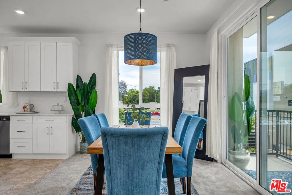 Bright, Sunny Dining Area