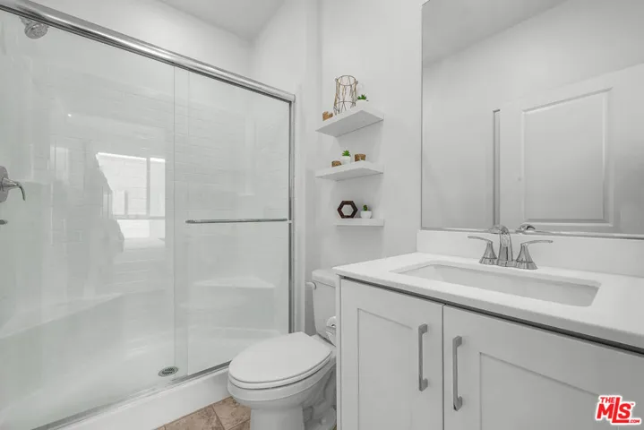 Master Bathroom with Walk in C