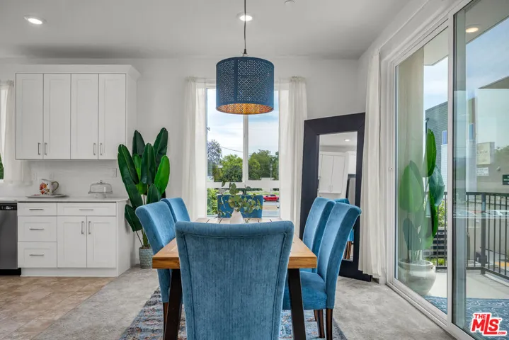 Bright, Sunny Dining Area