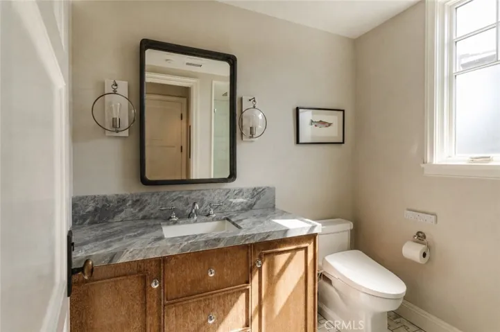 413 7th, Manhattan Beach, California 90266