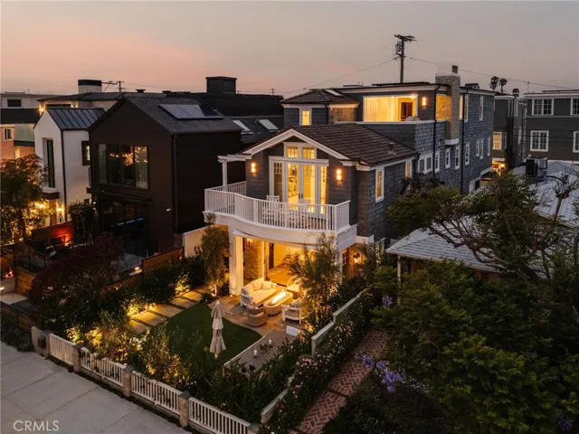 413 7th, Manhattan Beach, California 90266