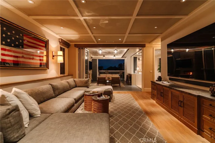 413 7th, Manhattan Beach, California 90266