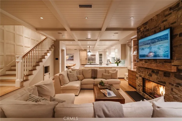 413 7th, Manhattan Beach, California 90266