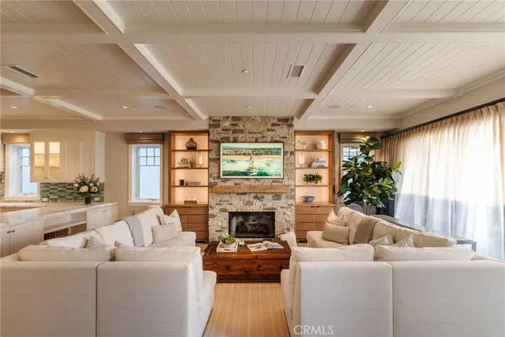 413 7th, Manhattan Beach, California 90266