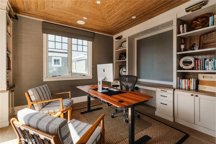 413 7th, Manhattan Beach, California 90266