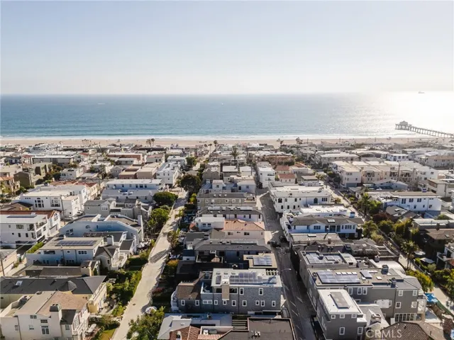 413 7th, Manhattan Beach, California 90266