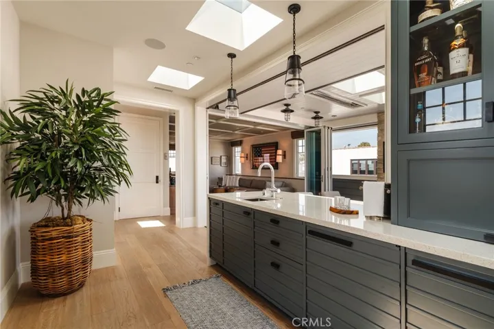 413 7th, Manhattan Beach, California 90266