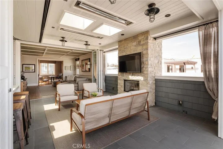 413 7th, Manhattan Beach, California 90266