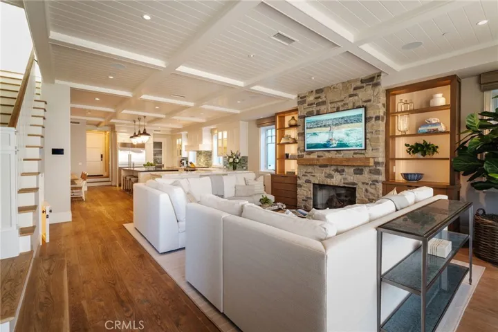 413 7th, Manhattan Beach, California 90266