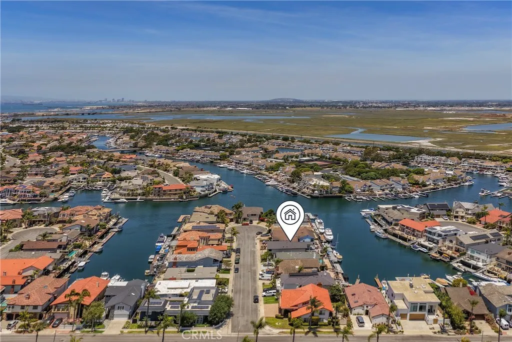 Largest Finger-Channel in the Harbour