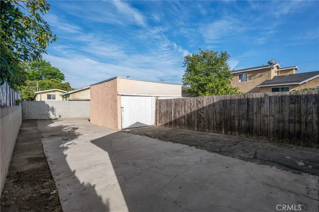 1322 Backyard