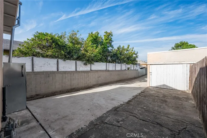 1322 Backyard