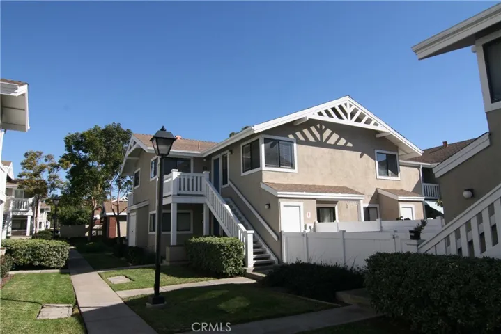 225 Tarocco, Irvine, California 92618