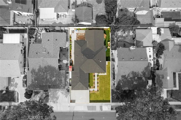 quiet frontage street