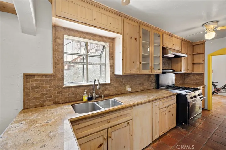 102 Corona, San Clemente, California 92672
