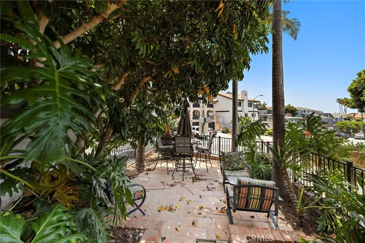 102 Corona, San Clemente, California 92672