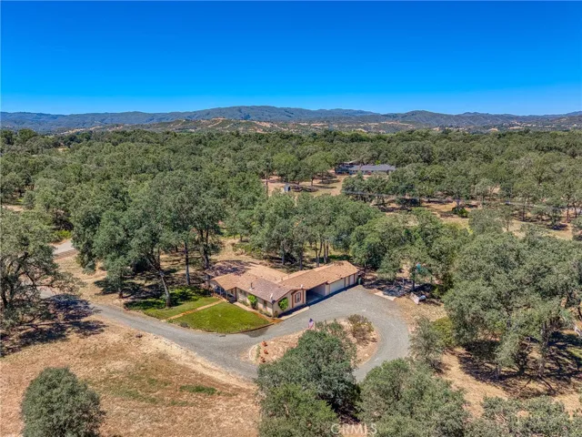 1450 Oak Hill Court, Lakeport, California 95453