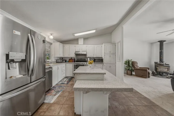 1450 Oak Hill Court, Lakeport, California 95453