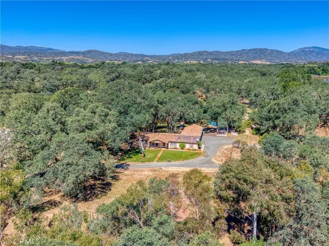 1450 Oak Hill Court, Lakeport, California 95453