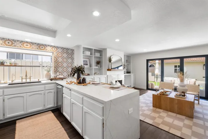 274 J Ave, Coronado, California 92118