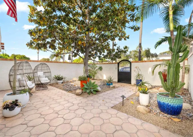 274 J Ave, Coronado, California 92118